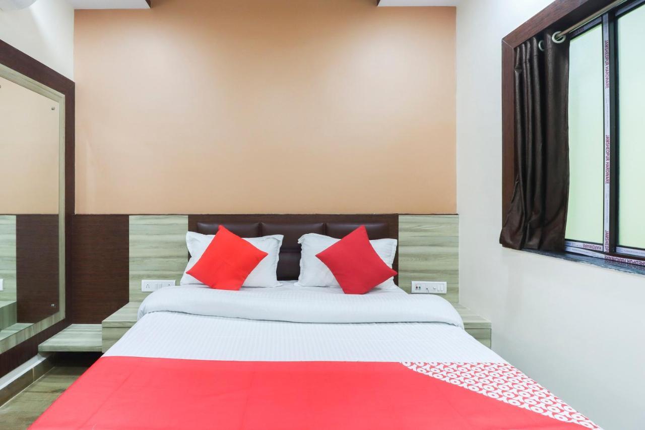 Capital O Hotel 7Th Heaven Джамшедпур Екстериор снимка