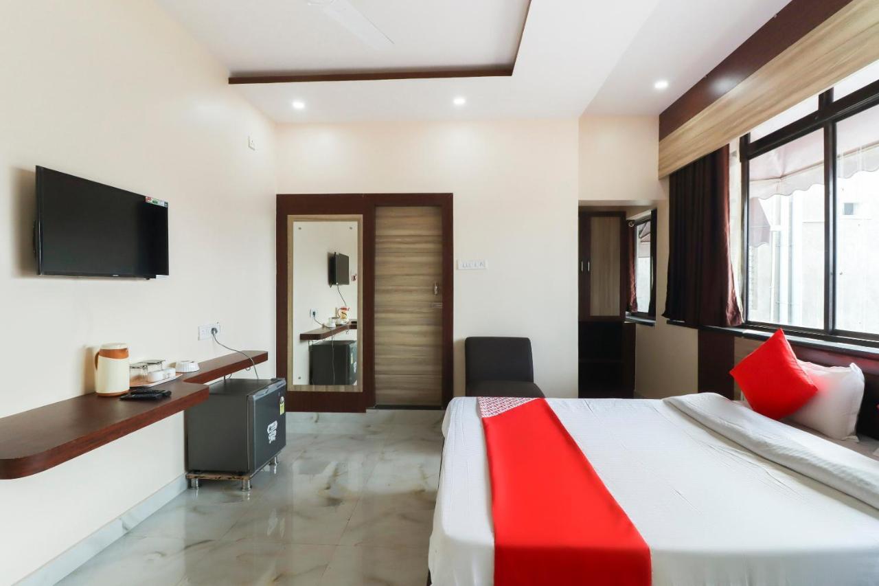 Capital O Hotel 7Th Heaven Джамшедпур Екстериор снимка